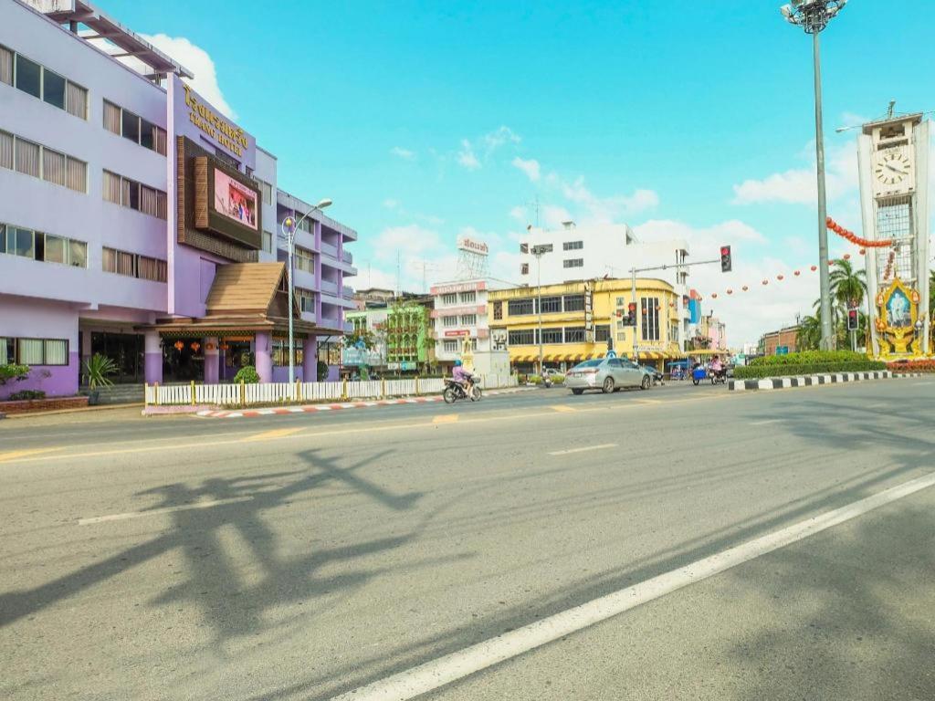 Oyo 565 Trang Hotel المظهر الخارجي الصورة