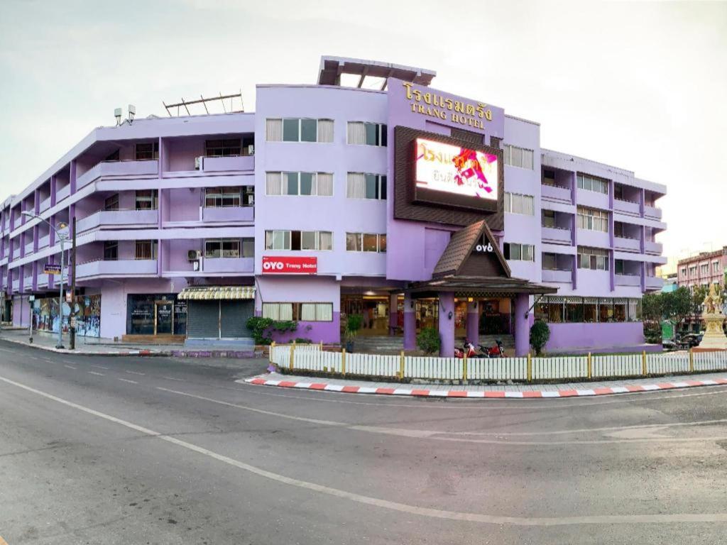 Oyo 565 Trang Hotel المظهر الخارجي الصورة