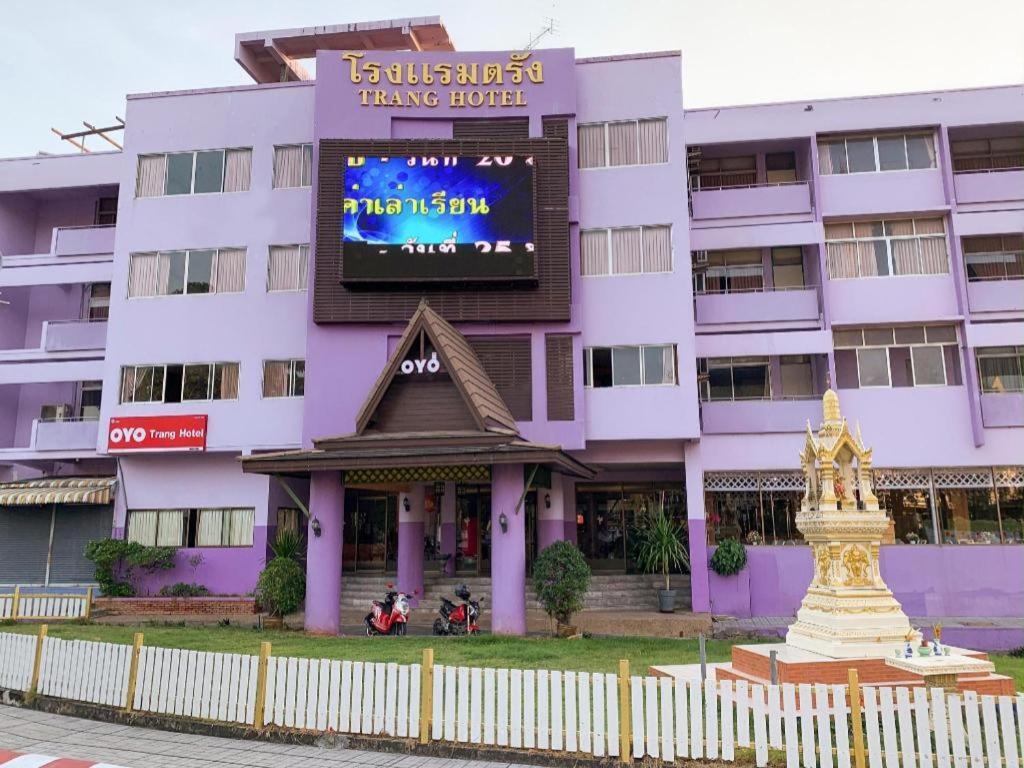 Oyo 565 Trang Hotel المظهر الخارجي الصورة