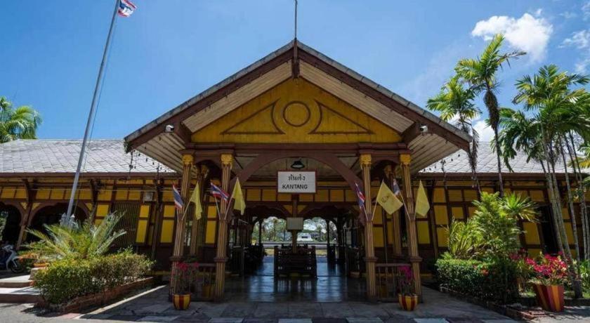 Oyo 565 Trang Hotel المظهر الخارجي الصورة