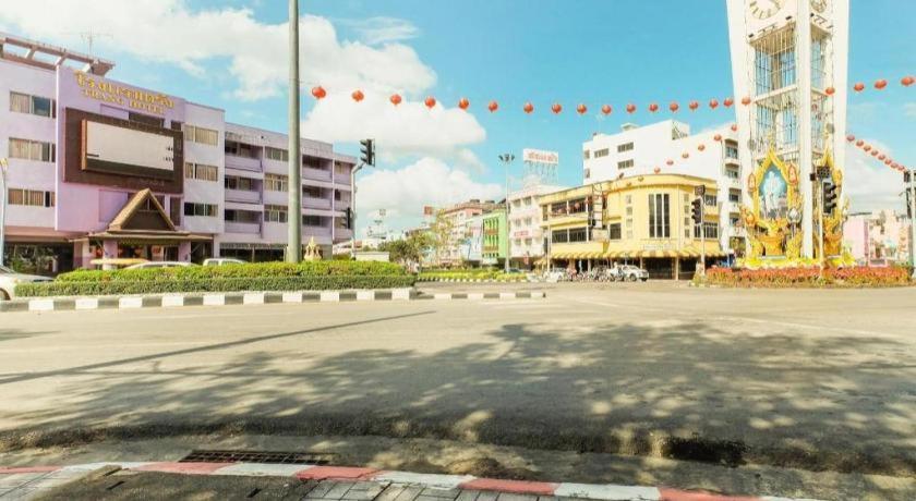 Oyo 565 Trang Hotel المظهر الخارجي الصورة