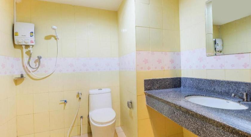 Oyo 565 Trang Hotel المظهر الخارجي الصورة