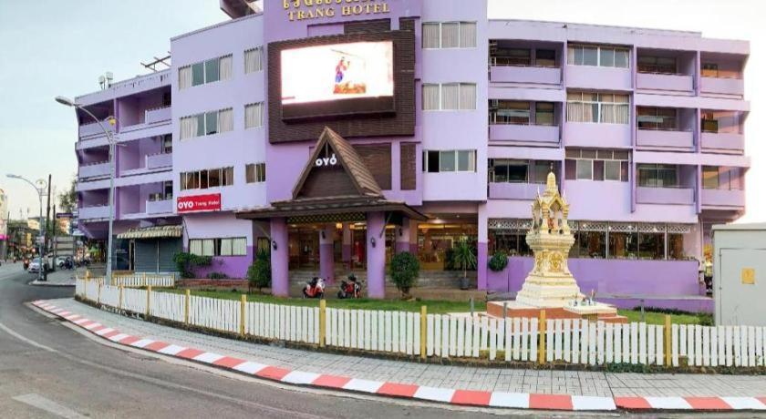 Oyo 565 Trang Hotel المظهر الخارجي الصورة