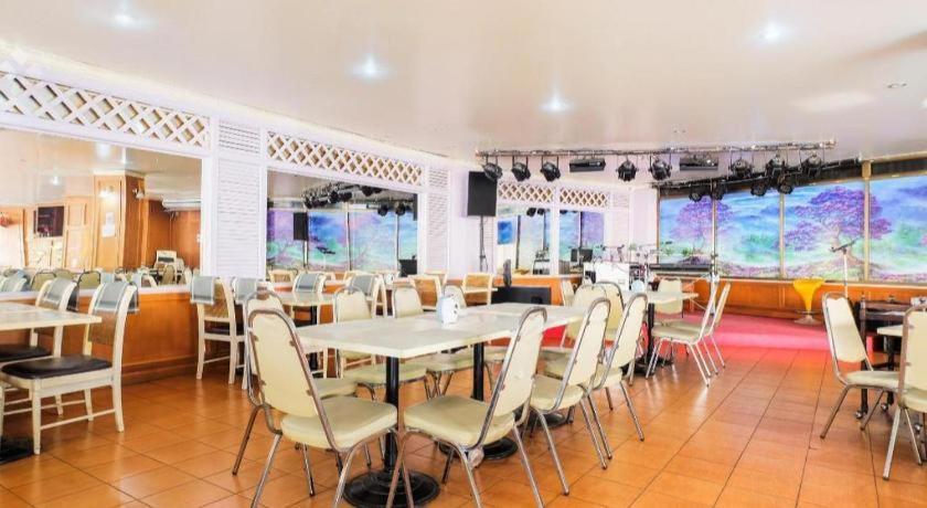 Oyo 565 Trang Hotel المظهر الخارجي الصورة