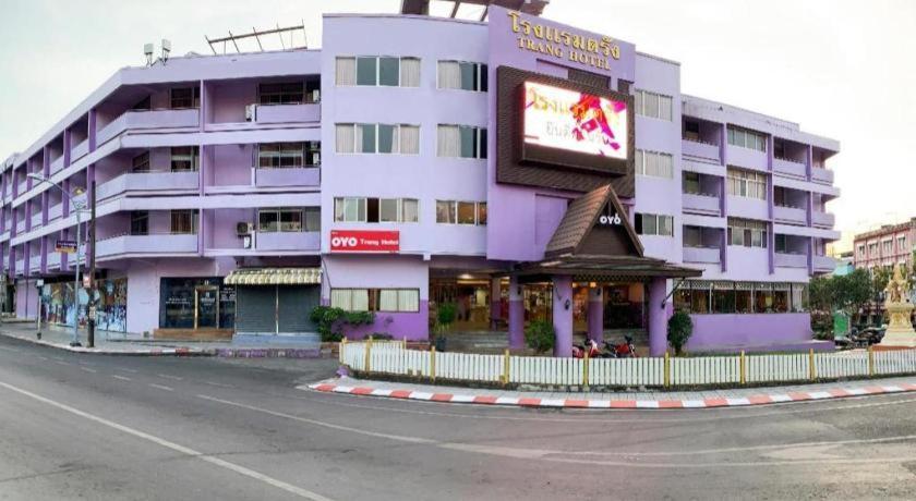 Oyo 565 Trang Hotel المظهر الخارجي الصورة